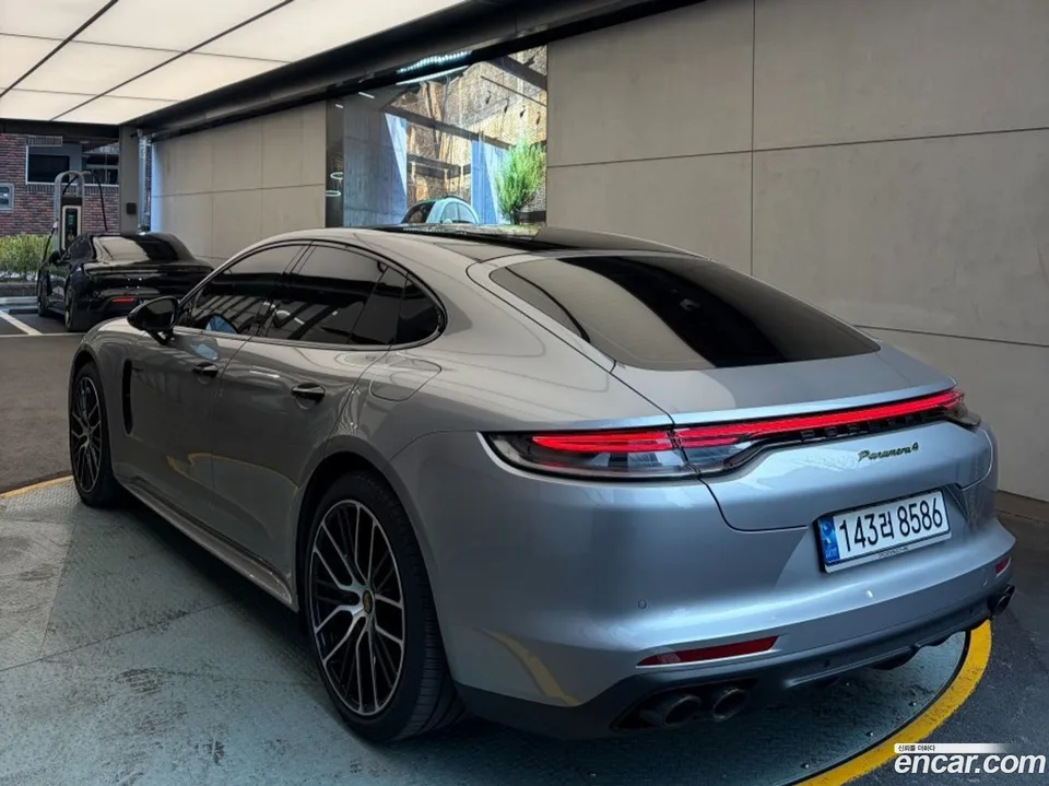 Porsche Panamera (971) 2.9 AWD E- 2022 — миниатюра 2