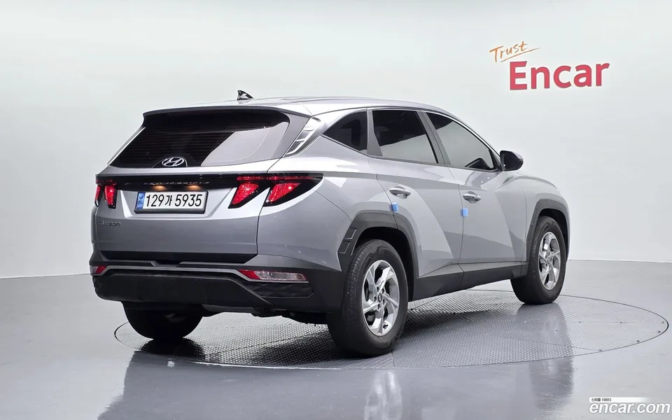 Hyundai Tucson 2.0 2WD 2023 — миниатюра 2