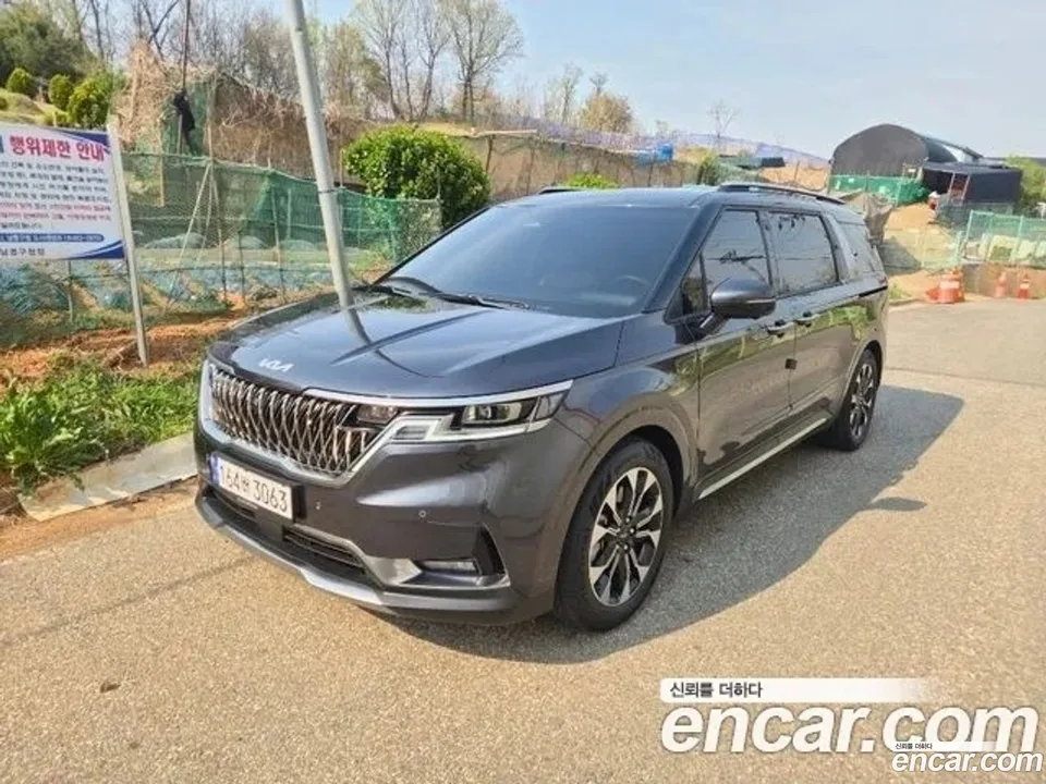 Kia Carnival 9 2023 — миниатюра 2