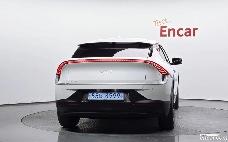 Kia EV6 2023 — миниатюра 4