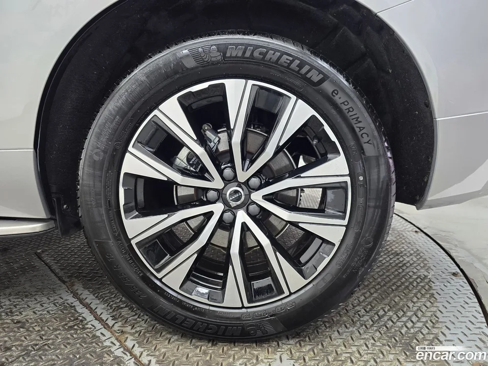 Volvo XC60 B5 2024 — миниатюра 5