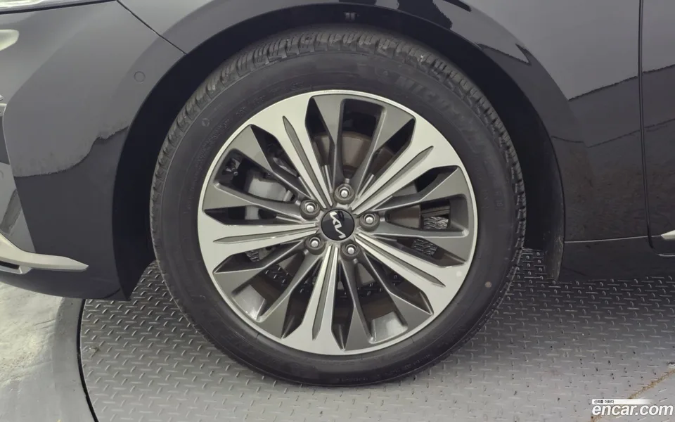 Kia K8 Hybrid 2022 — миниатюра 5