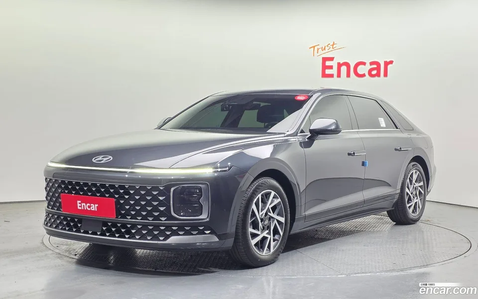 Hyundai Grandeur Hybrid 2023 — фото 1, купить с доставкой в Москву