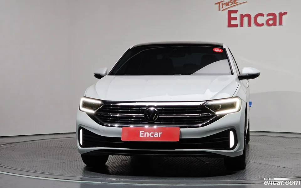 Volkswagen Jetta 1.5 TSI 2023 — миниатюра 3