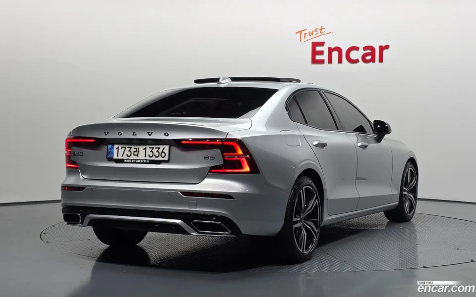 Volvo S60 B5 R- 2022 — миниатюра 2
