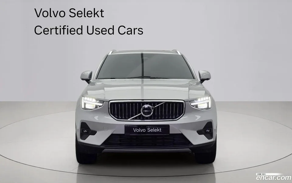Volvo XC40 B4 2024 — миниатюра 2