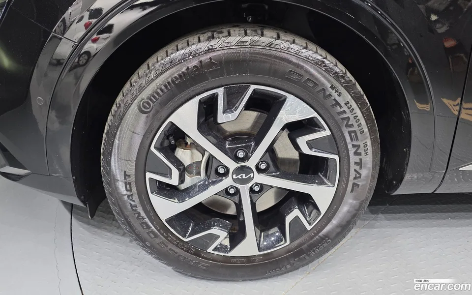 Kia Sportage Hybrid 2WD 2023 — миниатюра 5