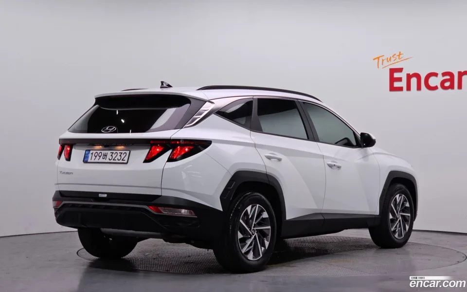 Hyundai Tucson 1.6 2WD 2022 — миниатюра 2