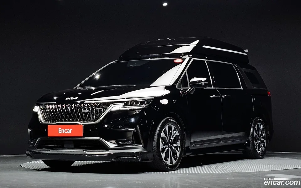 Kia Carnival 9 () 2022 — фото 1, купить с доставкой в Москву
