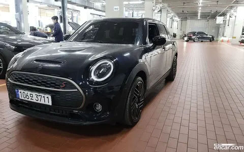 MINI Cooper S Clubman 2024 купить в Москве
