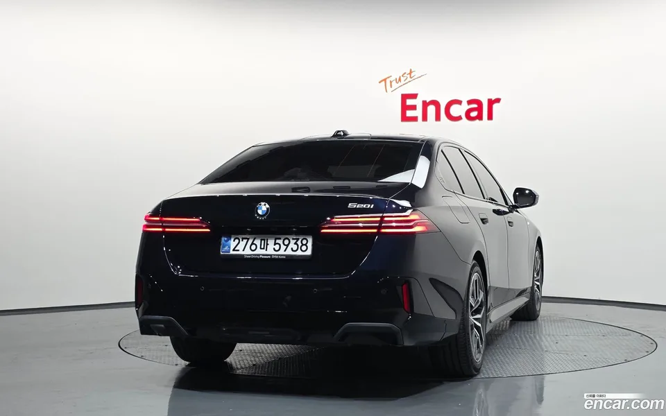BMW 5 Series 520i M 2025 — миниатюра 4