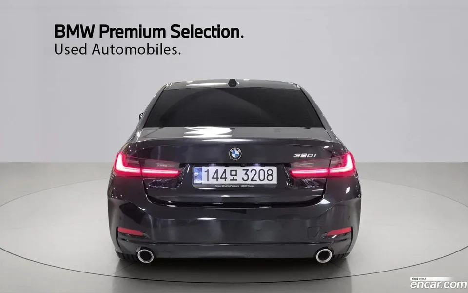 BMW 3 Series 320i 2022 — миниатюра 4