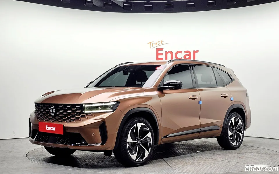 Renault Samsung Grand Koleos 1.5 E-TECH 2WD 2024 — фото 1, купить с доставкой в Москву