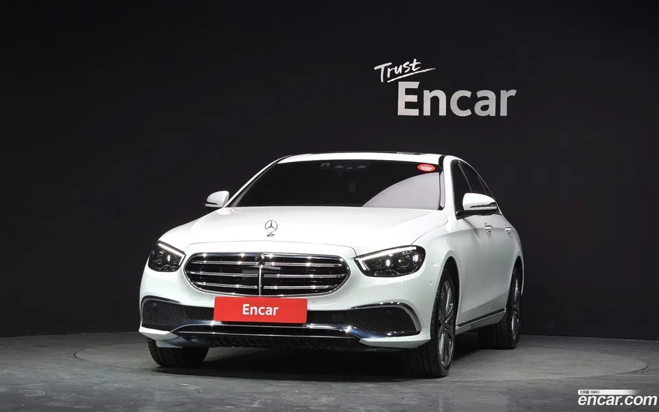 Mercedes-Benz E-Class E350 4MATIC 2023 — миниатюра 3