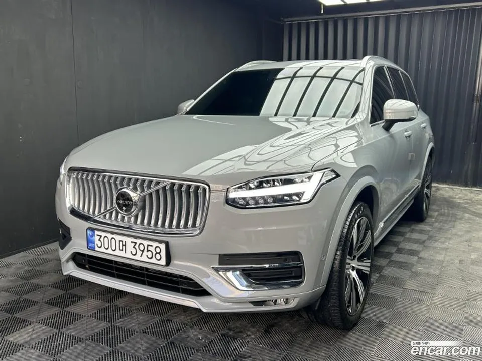 Volvo XC90 B6 2023 — миниатюра 2
