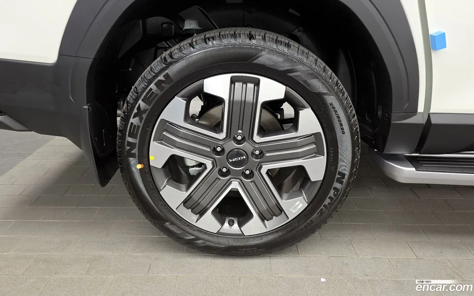 KG Mobility Musso 2.2 4WD 2026 — миниатюра 5