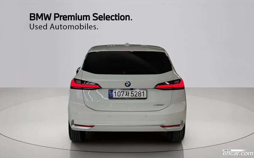 BMW 2 Series Active Tourer 220i 2024 — миниатюра 4