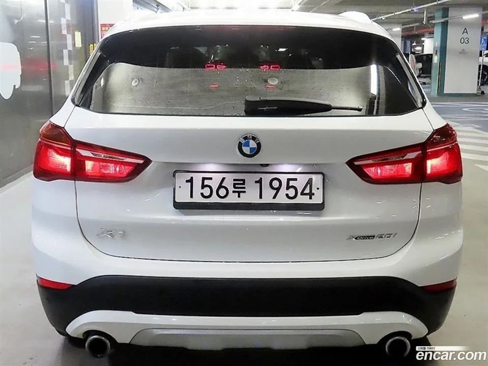BMW X1 xDrive 20i xLine 2022 — миниатюра 5