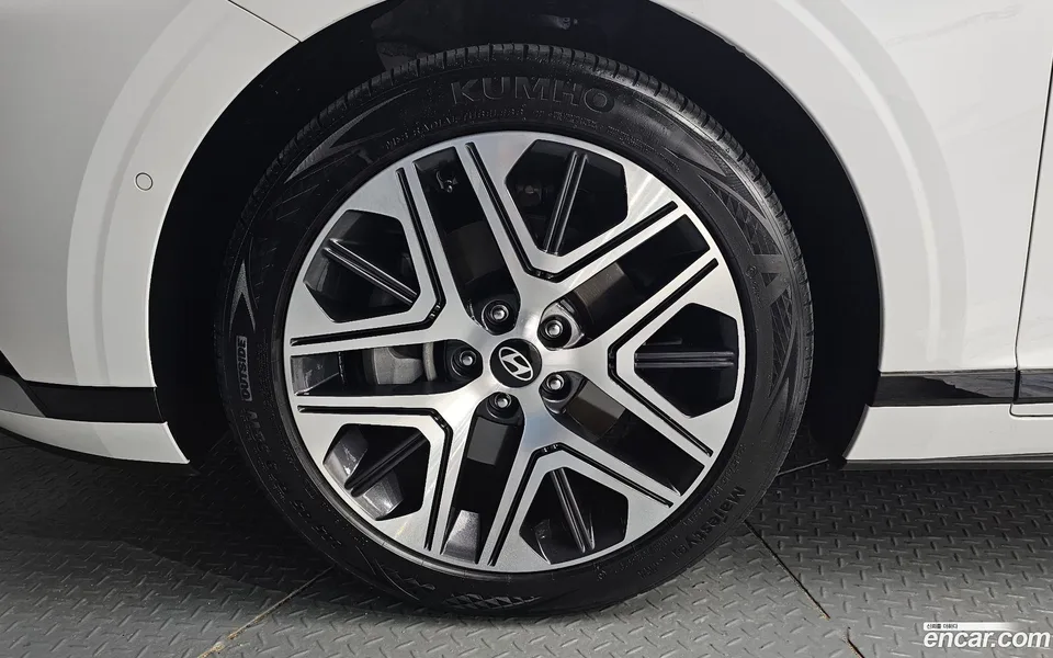 Hyundai Grandeur 2.5 2WD 2024 — миниатюра 5