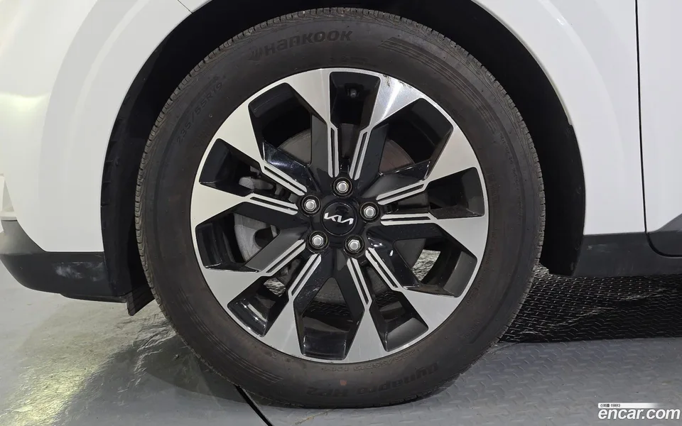 Kia Carnival 7 2023 — миниатюра 5
