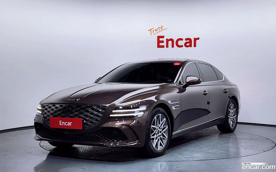 Genesis G80 2.5 2WD 2025 — фото 1, купить с доставкой в Москву