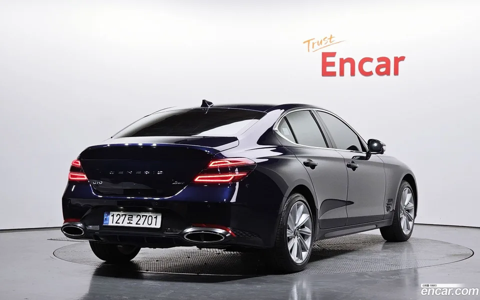 Genesis G70 2.5T 4WD 2024 — миниатюра 2
