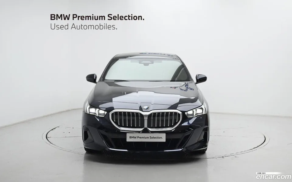 BMW 5 Series 520i M 2025 — миниатюра 3