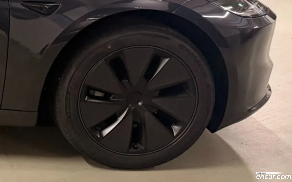 Tesla Model 3 RWD 2026 — миниатюра 5