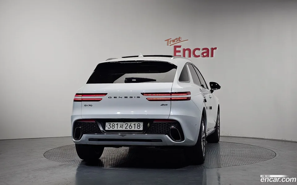 Genesis GV70 2.5T AWD 2023 — миниатюра 4