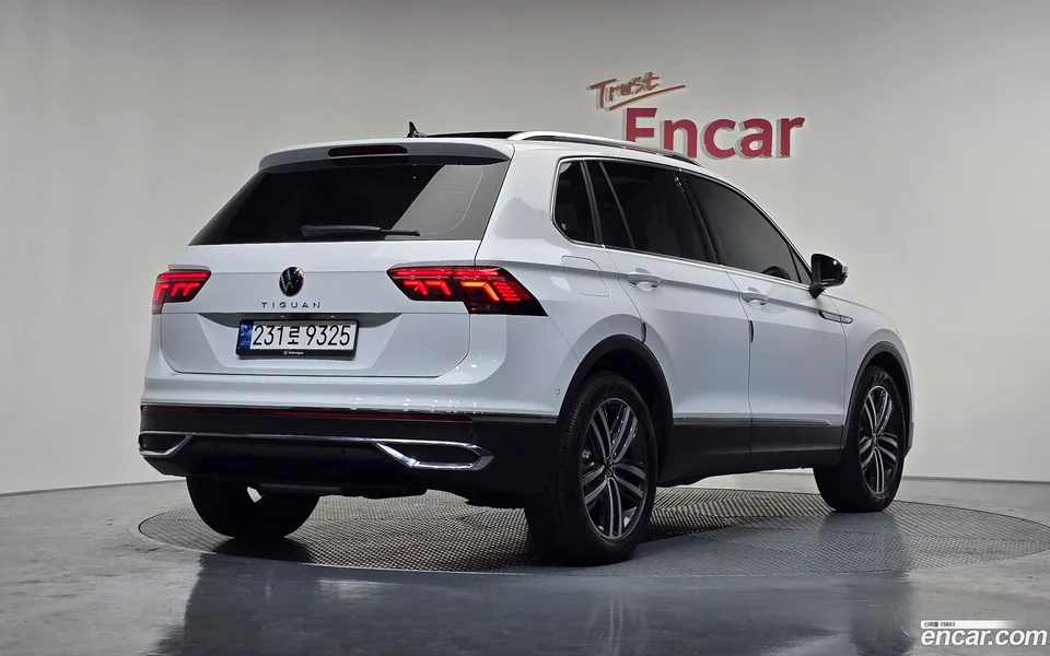 Volkswagen Tiguan 2.0 TDI 2022 — миниатюра 2