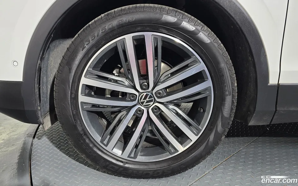 Volkswagen Tiguan 2.0 TDI 2022 — миниатюра 5