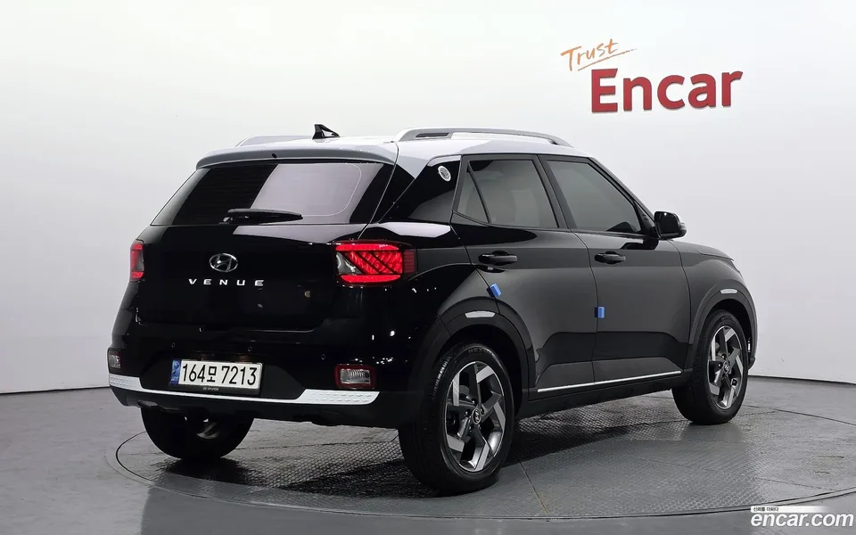 Hyundai Venue 1.6 2022 — миниатюра 2