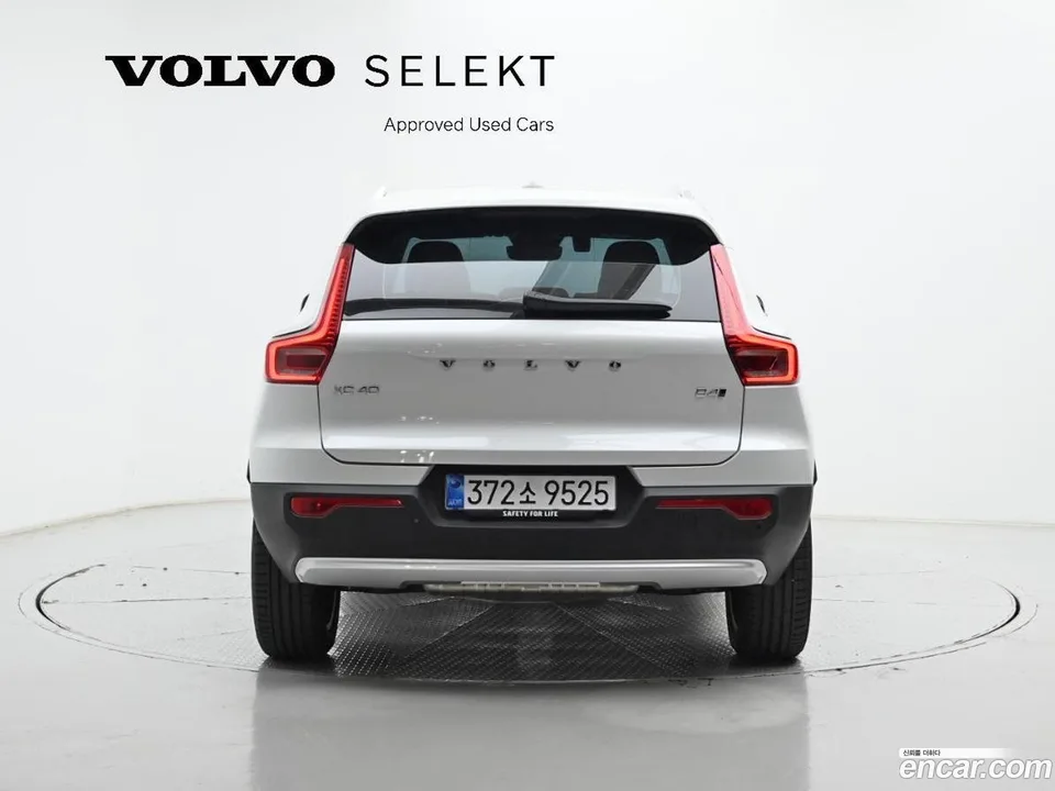Volvo XC40 B4 2026 — миниатюра 4