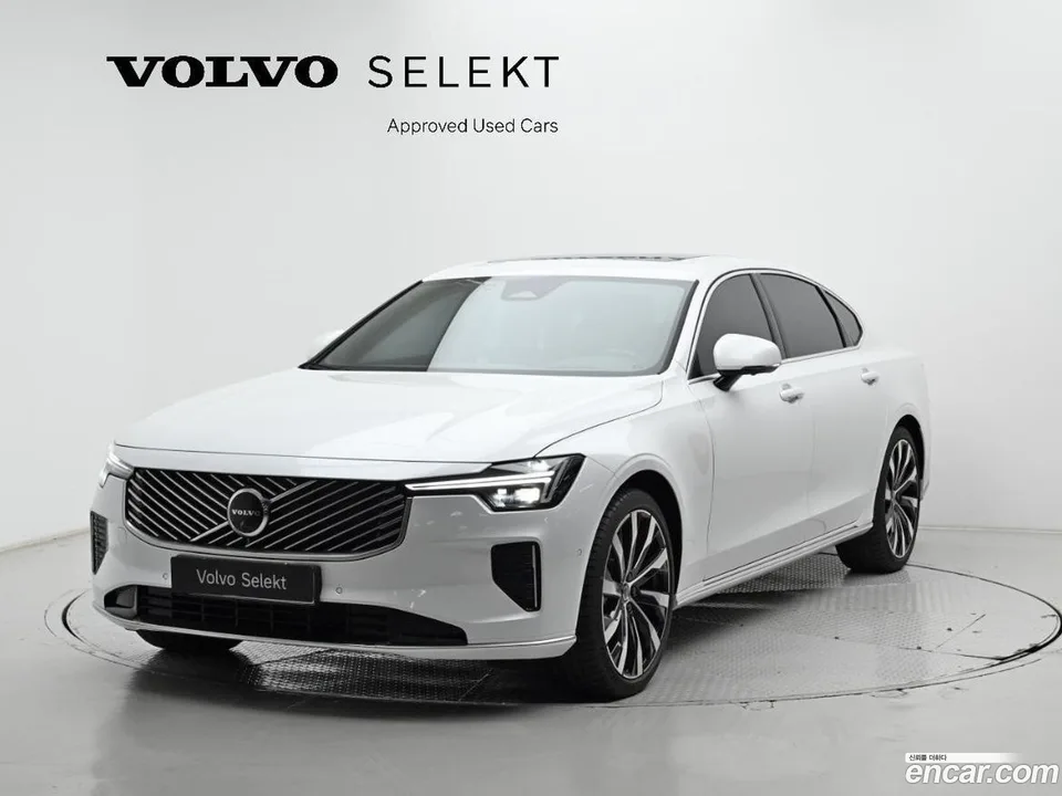 Volvo S90 B5 2026 — фото 1, купить с доставкой в Москву