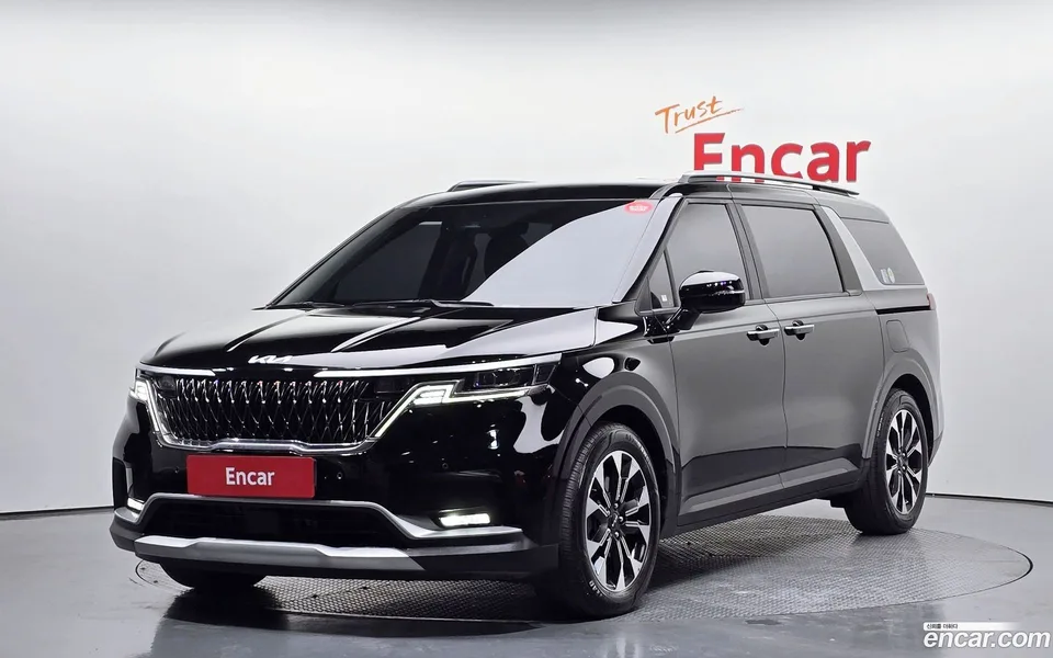 Kia Carnival 9 2022 — фото 1, купить с доставкой в Москву