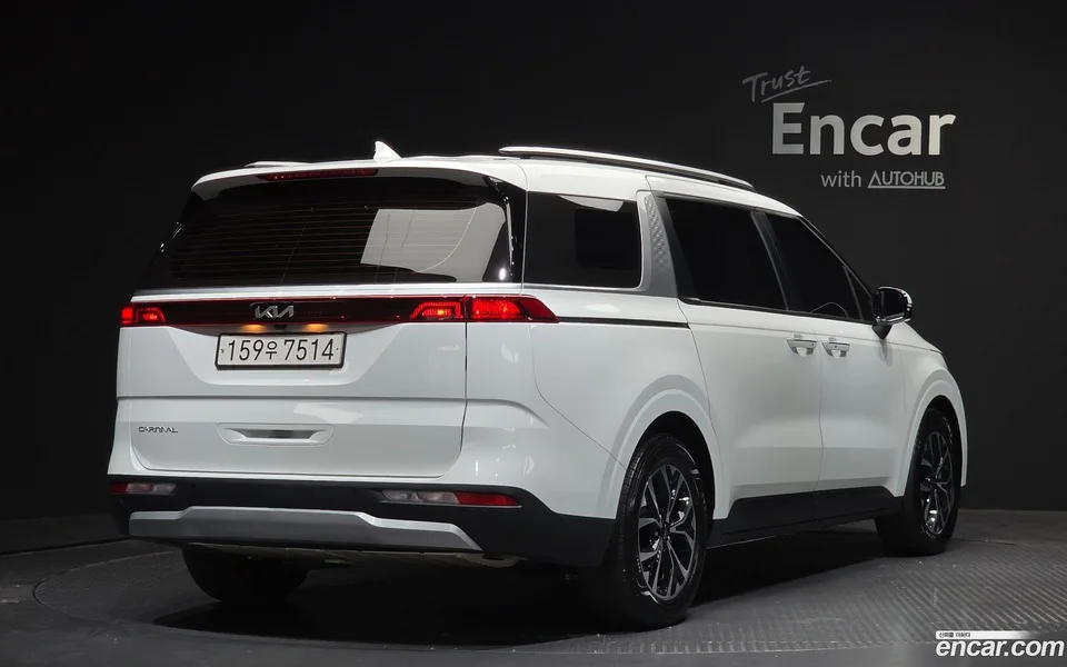 Kia Carnival 9 2022 — миниатюра 2