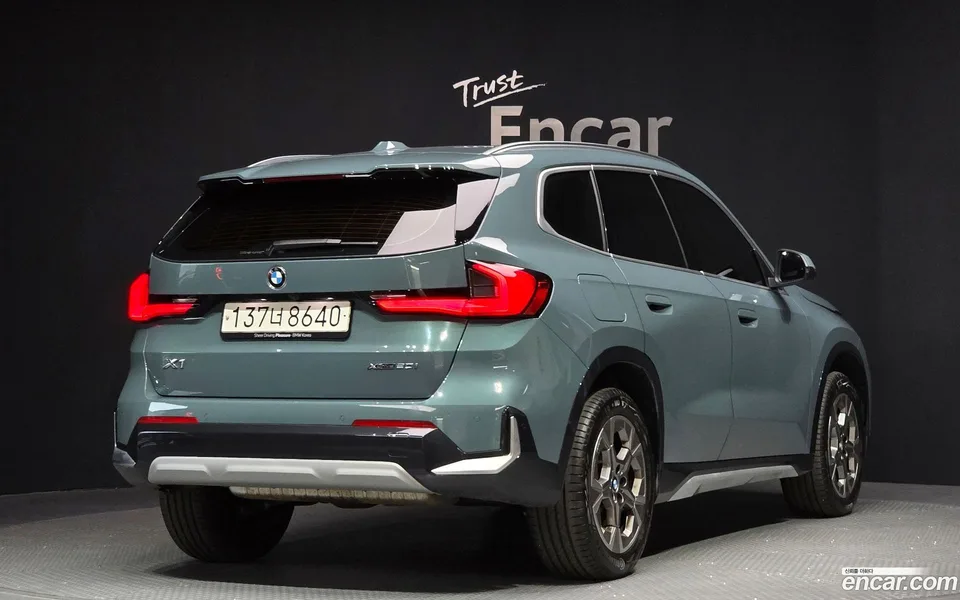 BMW X1 xDrive 20i xLine 2025 — миниатюра 2