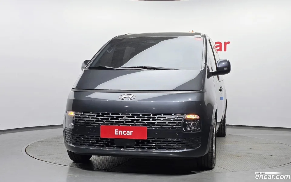 Hyundai Staria 9 2022 — миниатюра 3