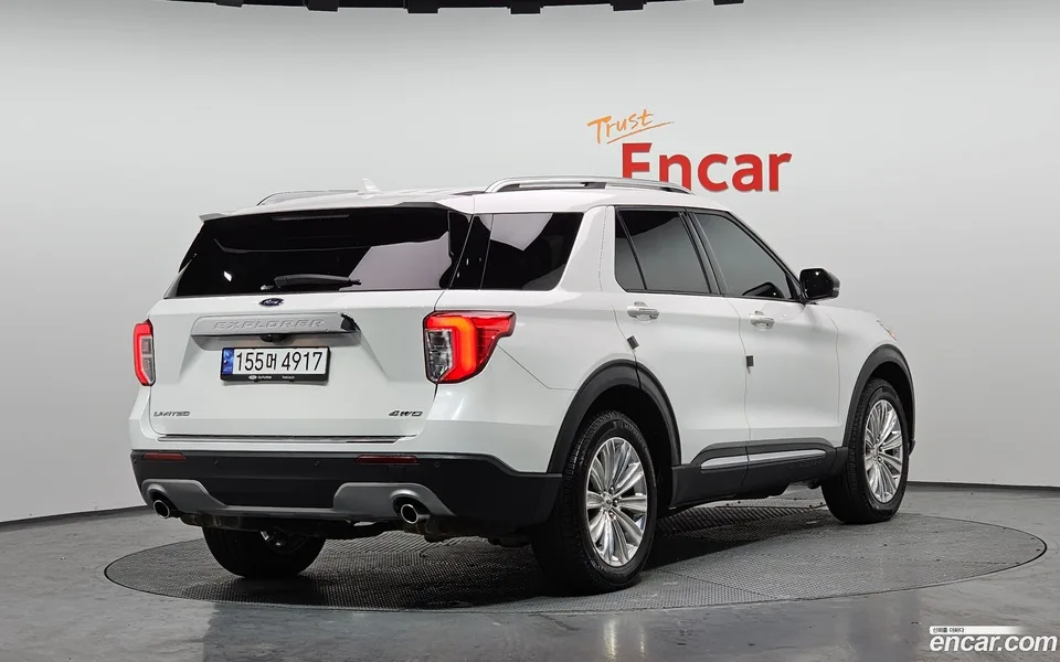 Ford Explorer 2.3 4WD 2022 — миниатюра 2