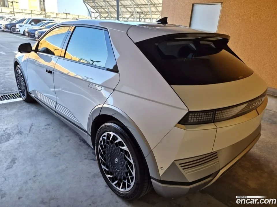 Hyundai Ioniq 5 2024 — миниатюра 2