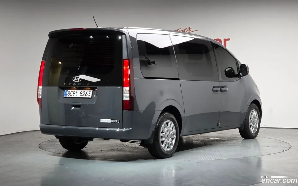 Hyundai Staria HEV 1.6 5 2025 — миниатюра 2