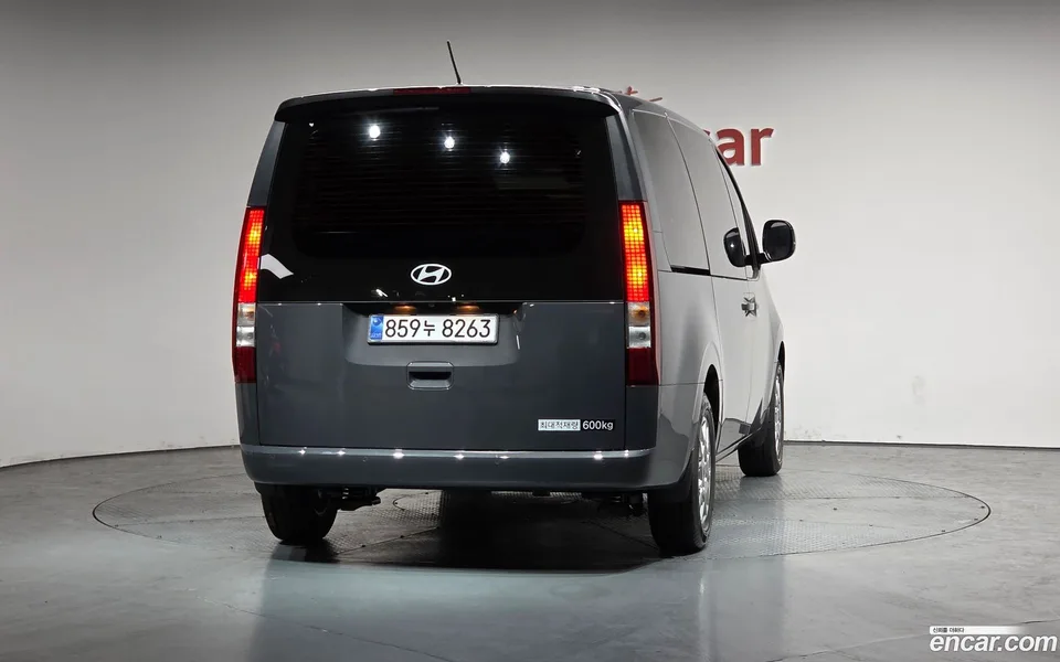 Hyundai Staria HEV 1.6 5 2025 — миниатюра 4