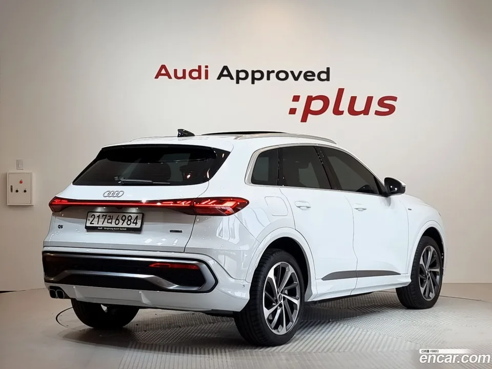Audi Q5 (80A) 40 TDI S Line 2025 — миниатюра 2