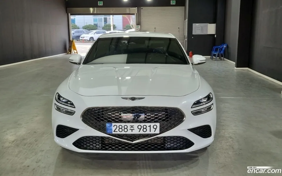 Genesis G70 2.5T 2WD 2024 — миниатюра 3