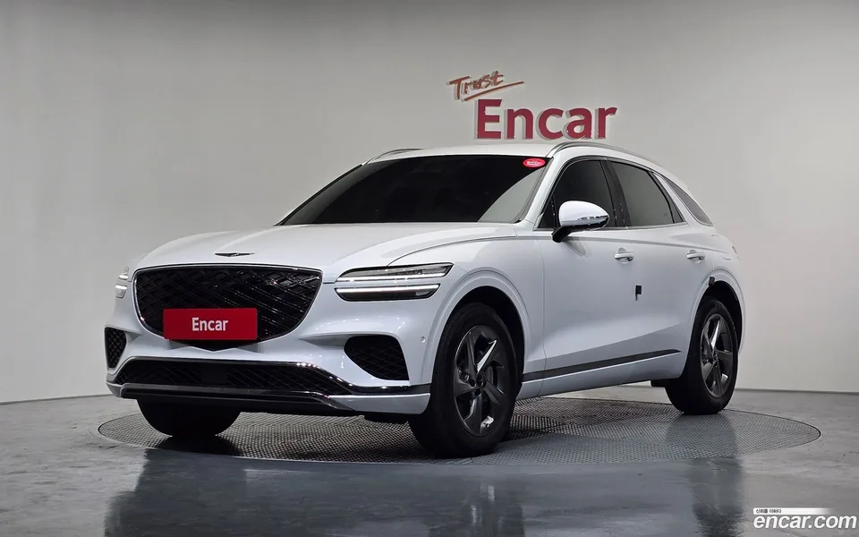 Genesis GV70 2.5T AWD 2024 — фото 1, купить с доставкой в Москву
