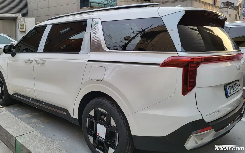 Kia Carnival HEV 7 2026 — миниатюра 5
