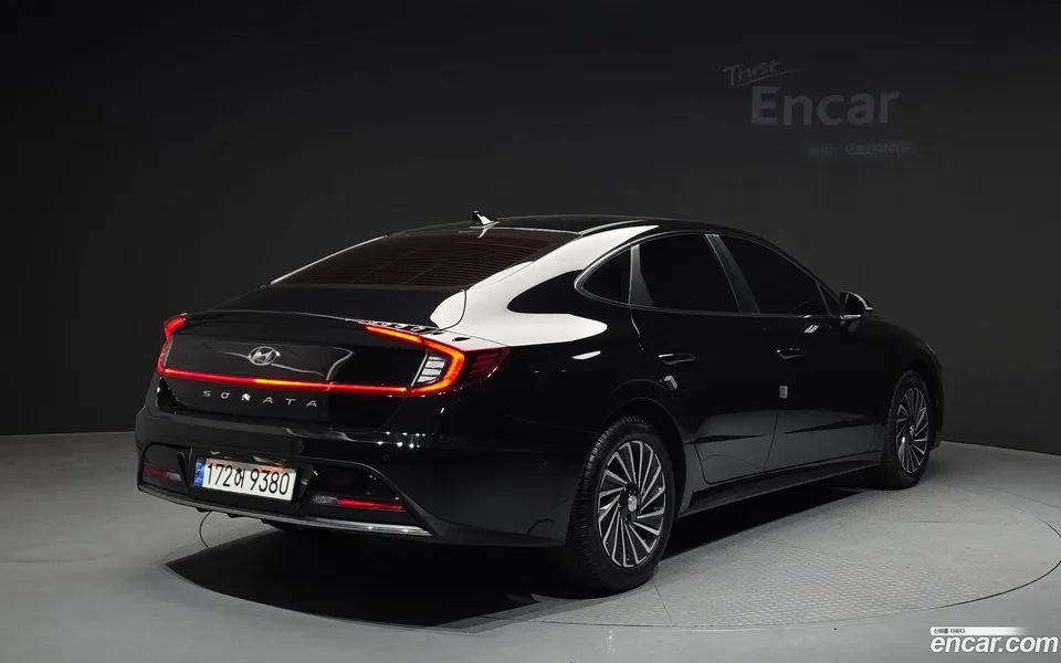 Hyundai Sonata Hybrid 2023 — миниатюра 2