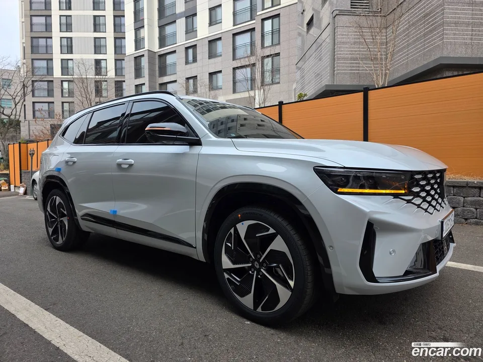 Renault Samsung Grand Koleos 1.5 E-TECH 2WD 2026 — миниатюра 3