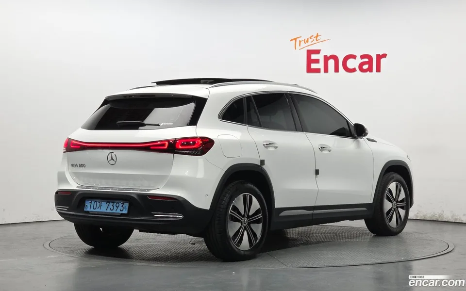 Mercedes-Benz EQA EQA250 2023 — миниатюра 2