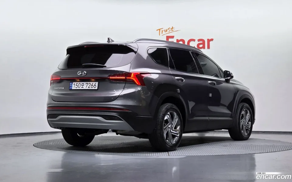 Hyundai SantaFe 2.5T 2WD 2023 — миниатюра 2